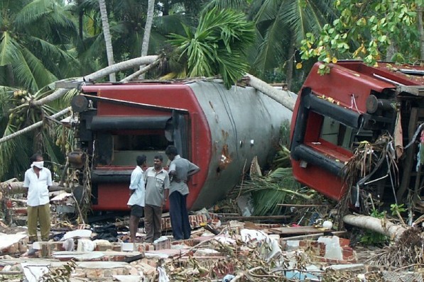 Крушение поезда в Шри Ланке 2004